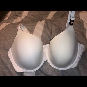 Victoria’s Secret T-shirt Bra 36C